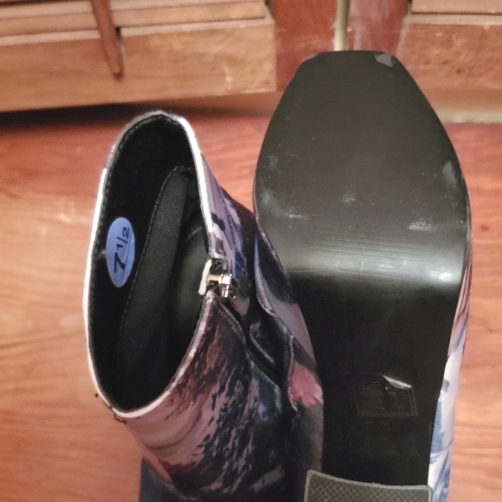 Platform boots- Wearable Art Sz. 7.5 - Picture 11 of 15